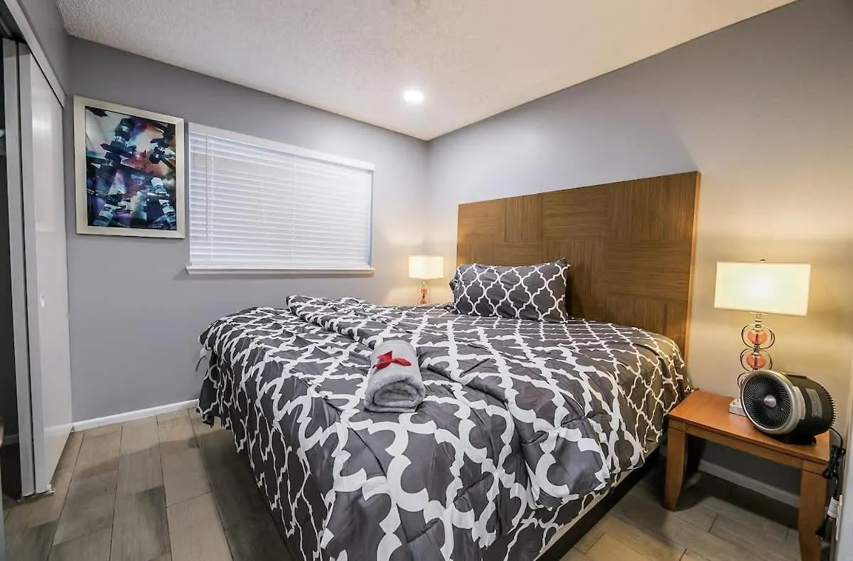 Bright & Stylish House W Pool Game Near The Strip Villa Las Vegas