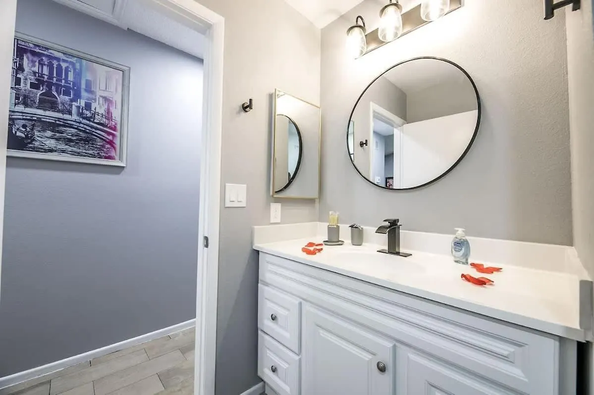 Bright & Stylish House W Pool Game Near The Strip Villa Las Vegas